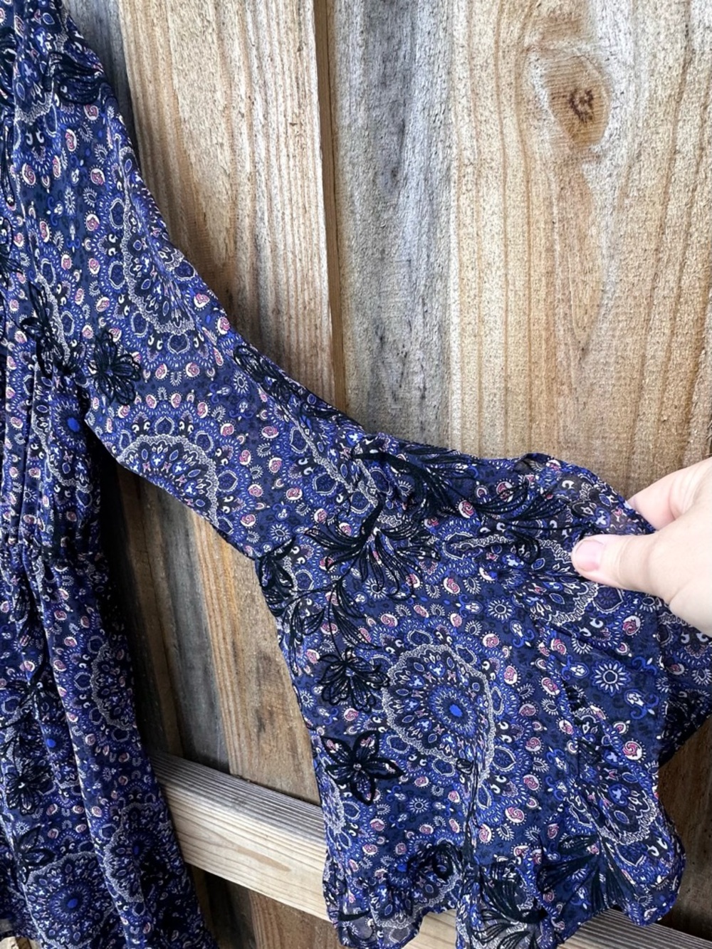 Francesca's Collections Paisley Blue Rain Dress Bell Sleeves Boho Size Medium - Picture 4 of 7